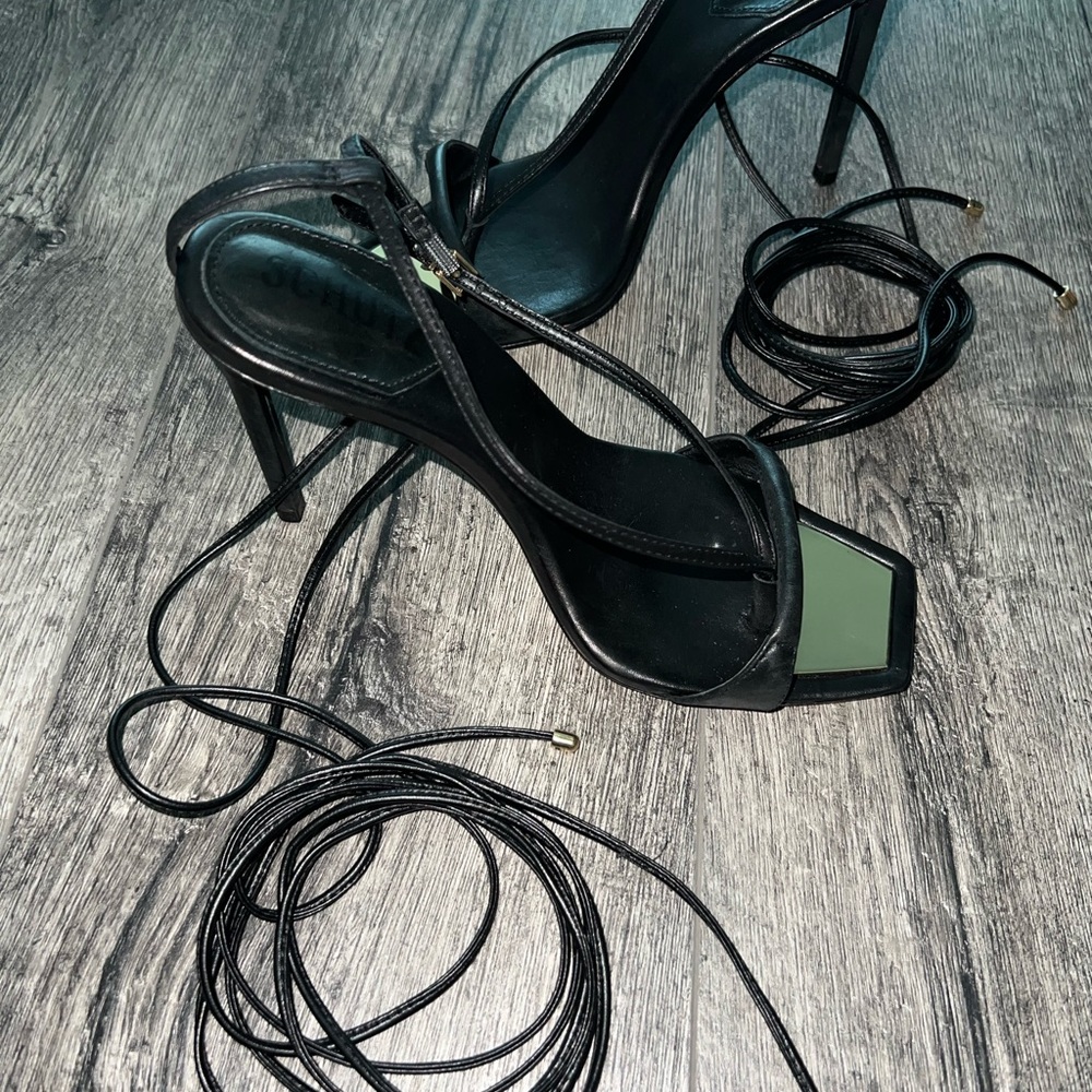 SCHUTZ Vikki Sandal size 7 blk